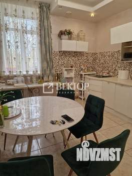 Дом 340м², 2-этажный, на длительный срок, 