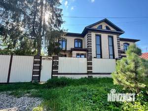 Таунхаус 284м², 2-этажный, участок 5 сот.  