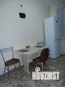 1-к квартира, посуточно, 37м2, 3/5 этаж