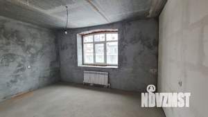 3-к квартира, вторичка, 83м2, 1/3 этаж