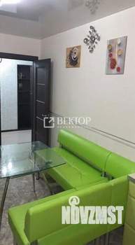2-к квартира, вторичка, 60м2, 1/3 этаж