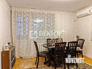 4-к квартира, вторичка, 107м2, 4/9 этаж