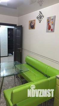 2-к квартира, вторичка, 61м2, 1/3 этаж