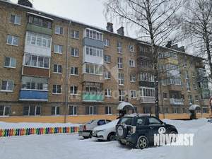 2-к квартира, вторичка, 42м2, 3/5 этаж