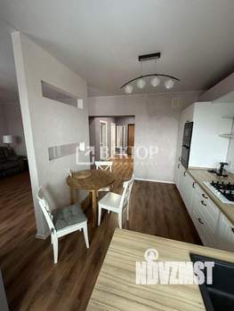 2-к квартира, вторичка, 65м2, 8/10 этаж