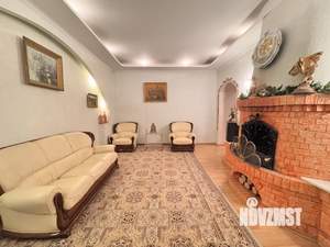 4-к квартира, вторичка, 220м2, 2/2 этаж