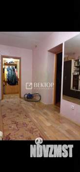 3-к квартира, вторичка, 58м2, 1/3 этаж