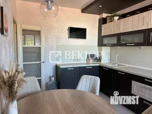 3-к квартира, вторичка, 76м2, 3/3 этаж