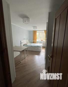 3-к квартира, вторичка, 83м2, 1/5 этаж