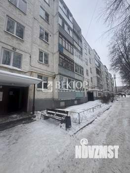 2-к квартира, вторичка, 40м2, 1/5 этаж