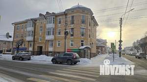 4-к квартира, вторичка, 137м2, 2/3 этаж