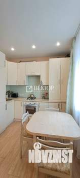 2-к квартира, вторичка, 56м2, 1/3 этаж