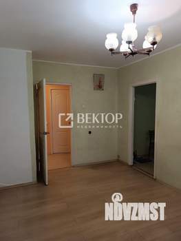 2-к квартира, вторичка, 39м2, 3/5 этаж